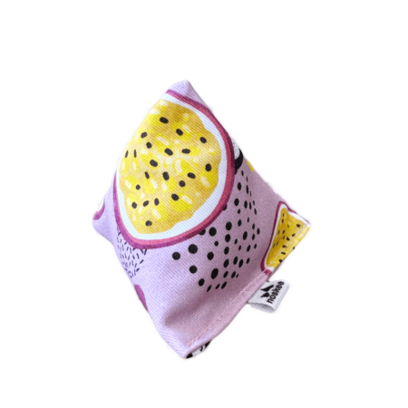 piramidka passion fruit dla kota do kopania