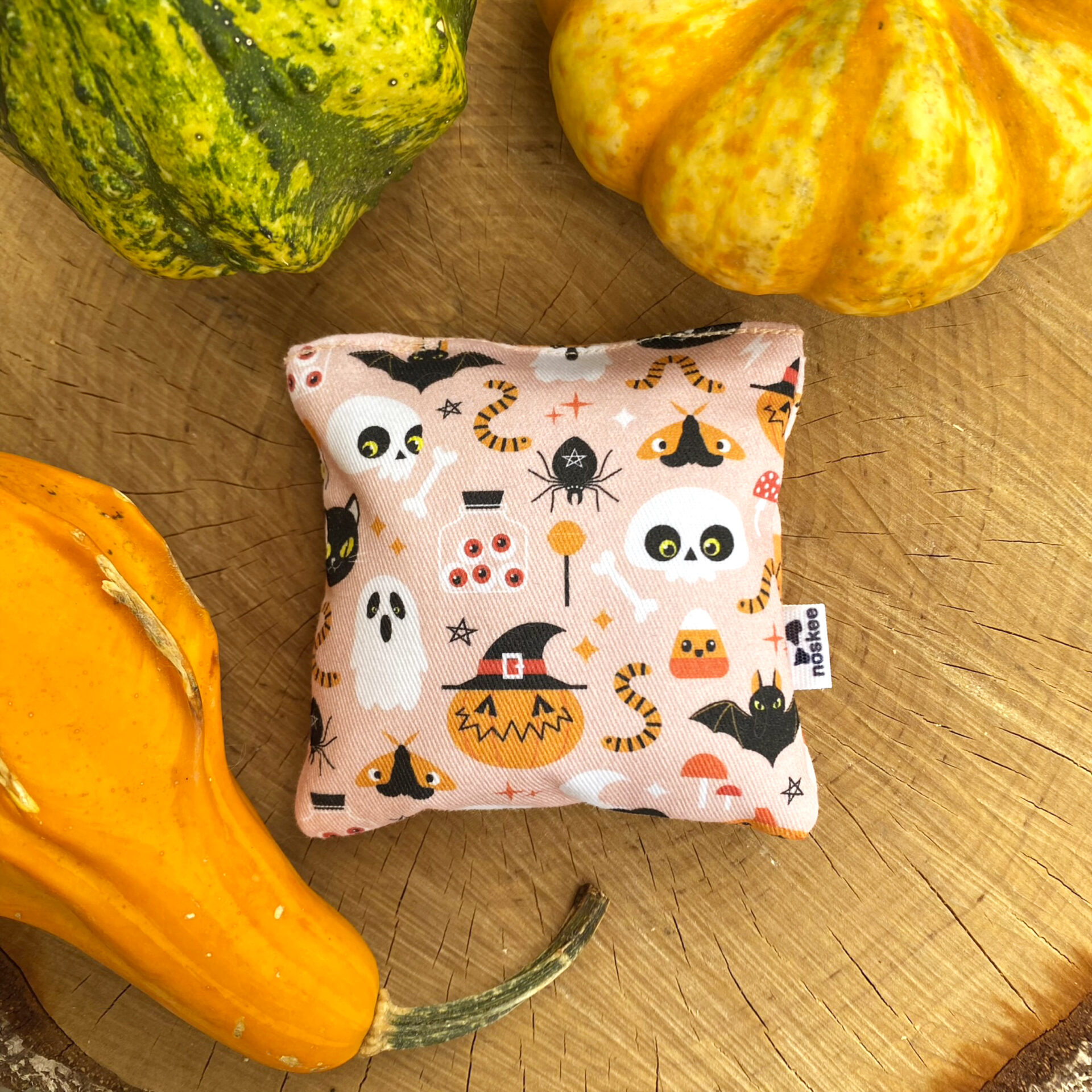 pink-halloween pink halloween