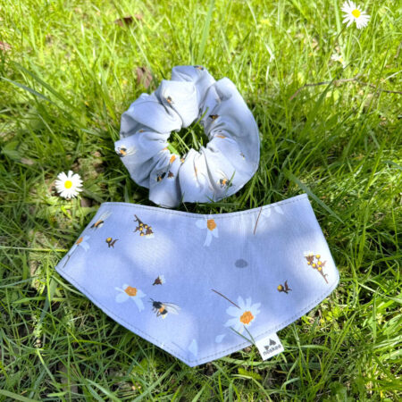 bandanka bees bandanka szara w pszczółki dla psa i kota