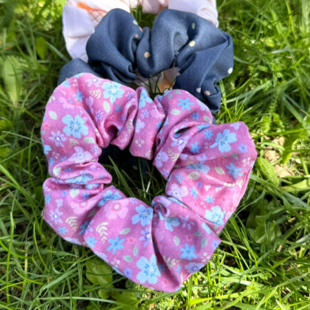 scrunchie pink spring