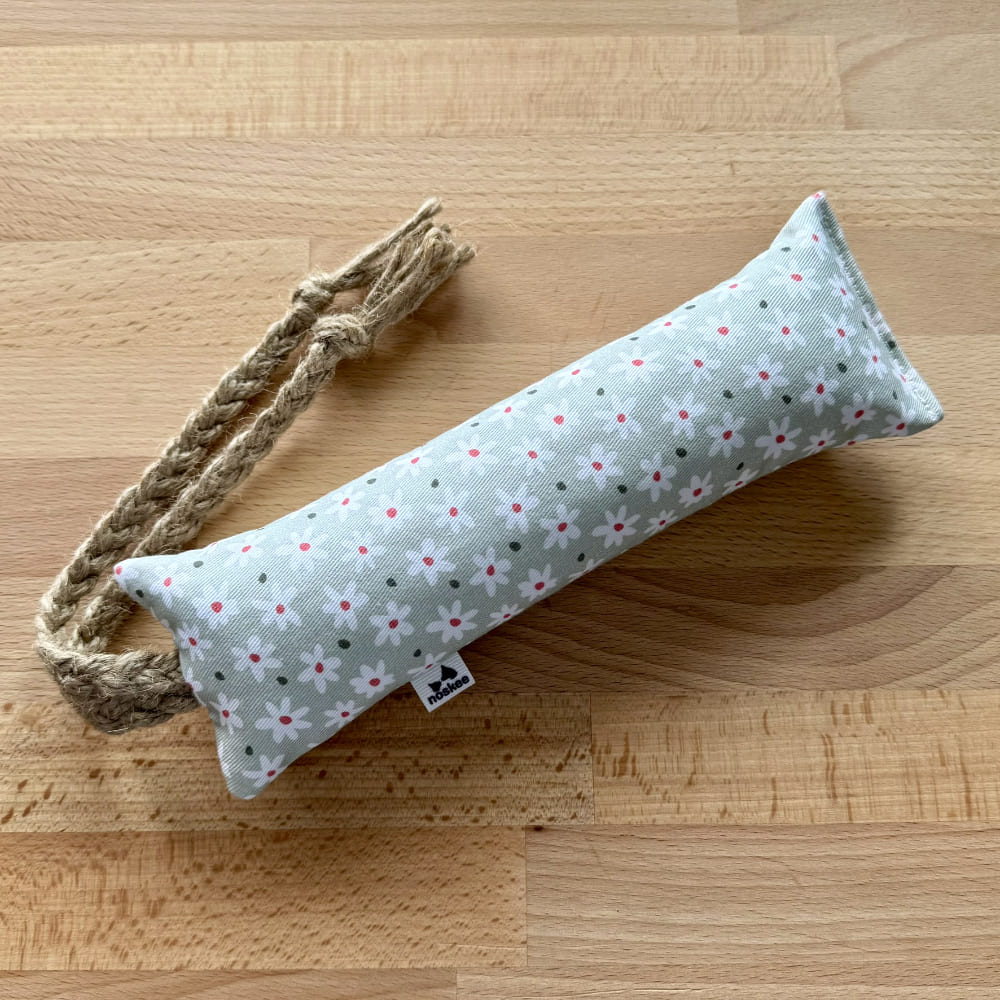 wytrzymała zabawka dla kota rosyjskiego, kopacz daisy dreamer, naturalna zabawka dla kota, zabawka dla kota syberyjskiego